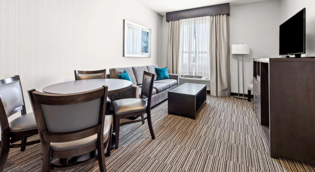 Двухместный люкс Best Western Plus Airdrie Gateway