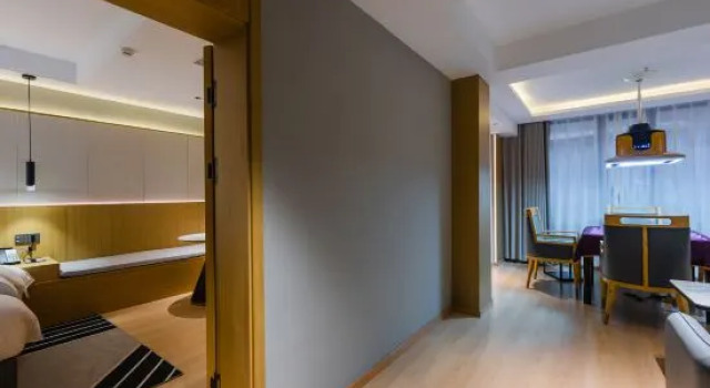 Полулюкс Zhihua Hotel