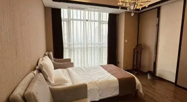Люкс Qianchuan Hotel (Jintang Wanda Plaza Store)