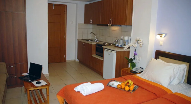 Студия с балконом Aria Hotel Samos Town