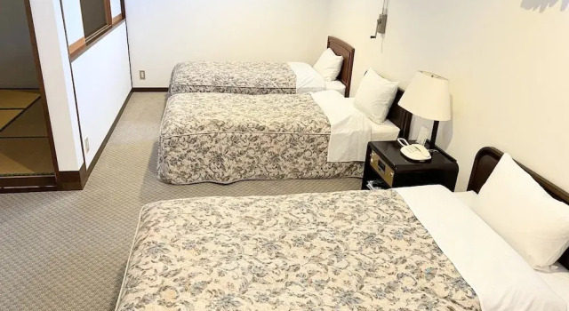 Люкс HOLIDAY VILLA Hotel & Resort KARUIZAWA