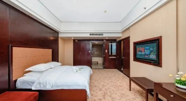 O podwyższonym standardzie rodzinny suite 1 sypialnia z widokiem na wodę Grace Spring Hotel