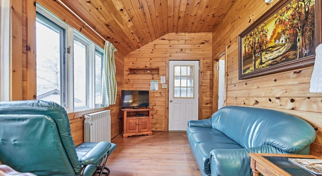 Dayspring Cottages, Rezervovat Hotel Emsdale Ontario
