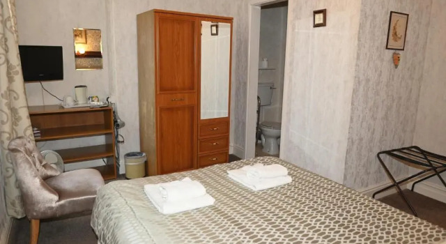 Brynhyfryd Guest House, Забронировать Гостевой дом Кардиган Ceredigion