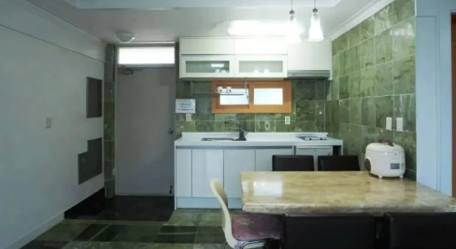 Seogwipo JJ House Pension, Забронировать Отель Отели Согвипхо с парковкой, Парковка
