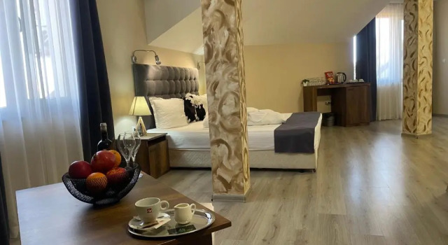 Suite Hotel Ostrova
