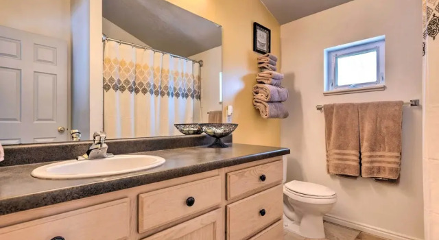 Коттедж Family-friendly Logan Farmhouse w/ Yard & Near USU