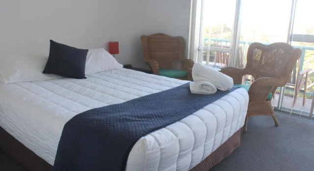 Oceanside Hawks Nest, Забронировать Отель Хокс-Нест Port Stephens