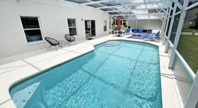 Коттедж Spacious 6-bedroom Home in Hampton Lakes Perfect for Family Getaways!