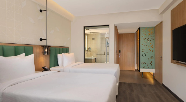 Двухместный номер Standard Hilton Garden Inn Surat City Centre