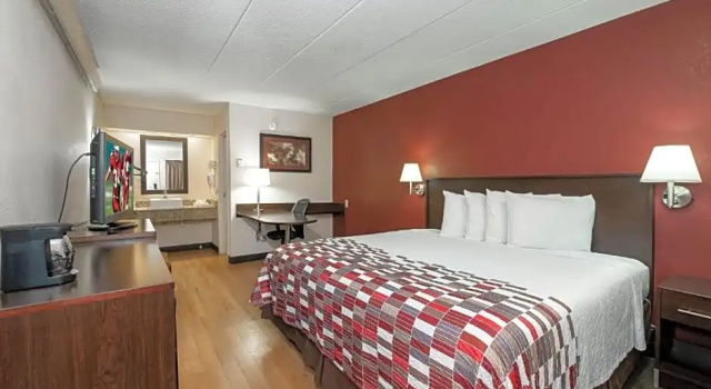 Четырёхместный номер Standard Travelodge by Wyndham Peoria