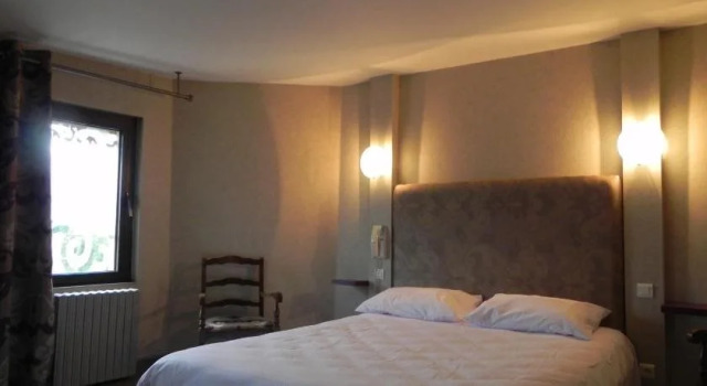 Hôtel Le Pont Napoléon, Book Hotel Hoteller i Moissac med pool, Swimmingpool