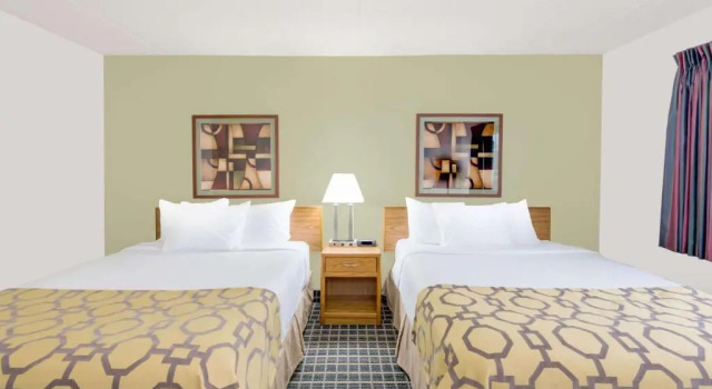 Четырёхместный номер Standard Baymont by Wyndham Marshalltown