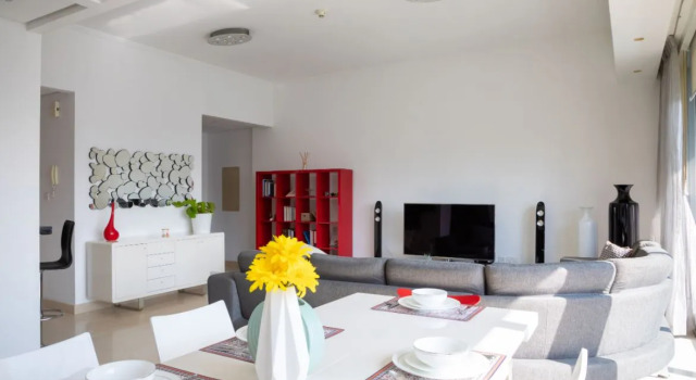 Maison Privee - Silverene, Забронировать Отель Дубай-Марина , рядом с Dubai Marina Yacht Club