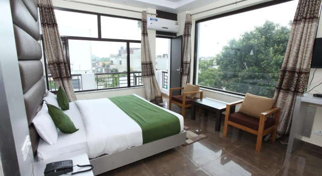 Hotel Trihari, Rezervovat Hotel Rišikéš Uttarakhand