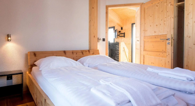 Lovely Chalet in Turracherhöhe with Sauna & Indoor Hot Tub, Забронировать Шале Отели Туррахер-Хёэ 3 звезды, рядом с Горнолыжный подъемник Юбунгсвизенлифт, 3*