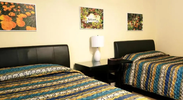 Четырёхместный номер Standard Santa Paula Inn