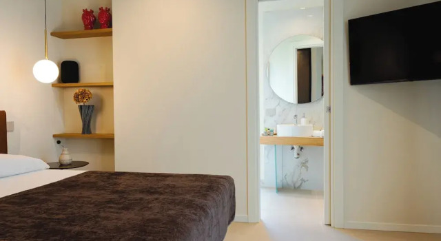 Люкс с частичным видом на море Hera Rooms and Suites