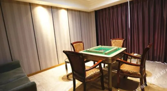 Kewis Hotel, Prenota Hotel Hotel a Chongqing Area con parcheggio, Parcheggio