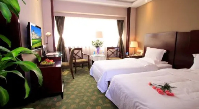 Трёхместный люкс Comfort Zhonghao Grand Hotel