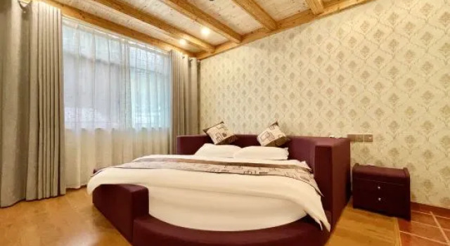 Люкс Hangzhou Lin'an Daming Spring Inn (Daming Mountain)