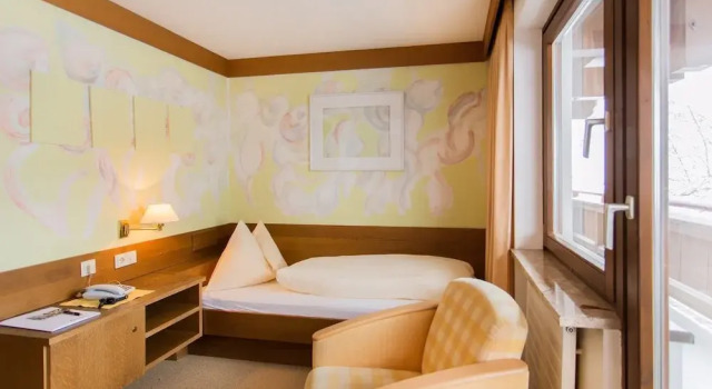 Одноместный номер Standard с балконом Hotel & Art Kristiana