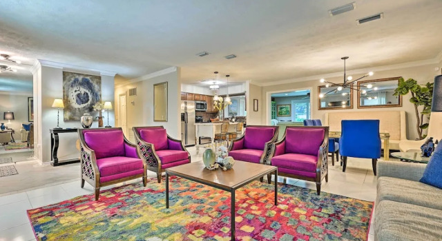 Huge Lutz Family Retreat w/ Game Room & Pool!, Réserver Hôtel Lutz Floride