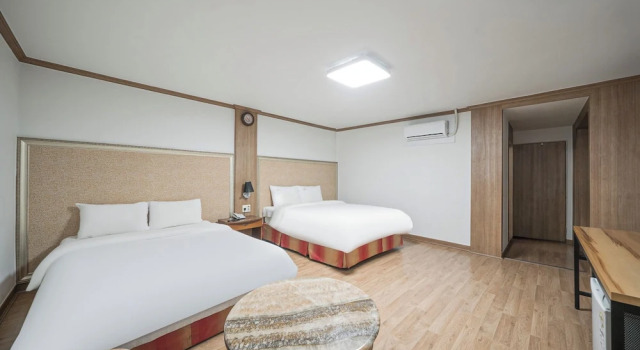 Люкс Changwon Olympic Hotel