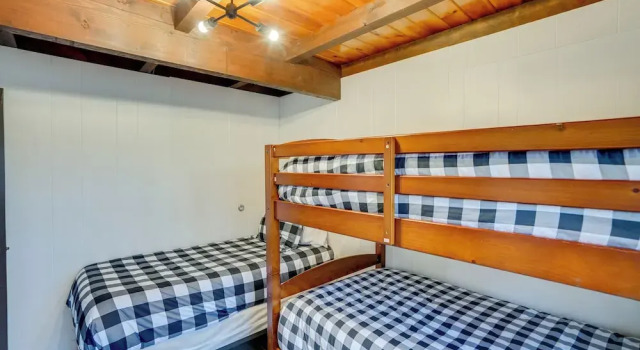 Коттедж Hunter Mountain Home w/ Game Room: 1 Mi to Skiing!