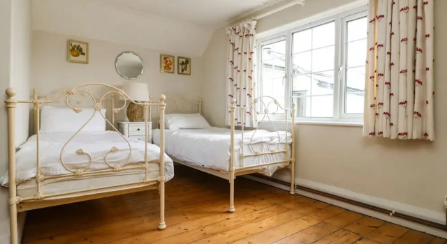 Parwin, Забронировать Отель Бизнес-отели Англии, 4* 5*