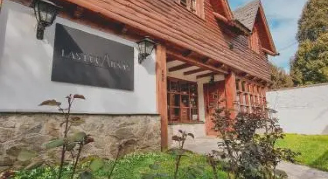 Hosteria Las Lucarnas, Забронировать Отель Отели Сан-Мартин-де-лос-Андес с завтраком, рядом с Горнолыжный курорт San Martin de Los Andes, Завтраки