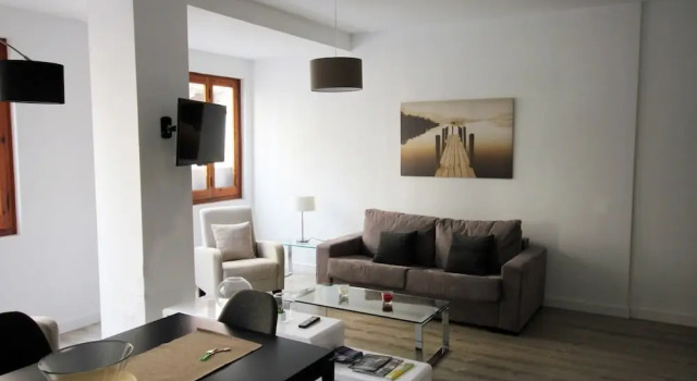 Apartamentos Travel Habitat Ayuntamiento