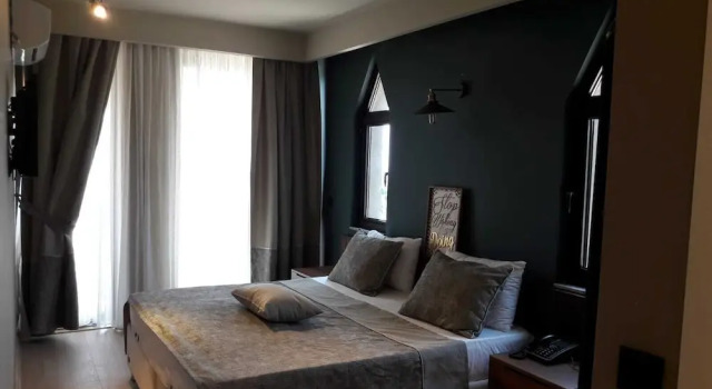 Одноместный номер Standard с балконом Nebilux Hotel