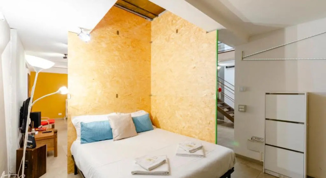 ALTIDO Vibrant Open-Plan Apt for 6 in Historic Centre
