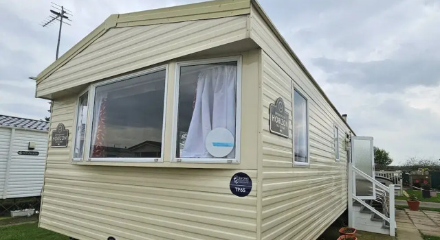 3 Bed Standard Caravan Robinhood, Book Feriehus Rhyl 