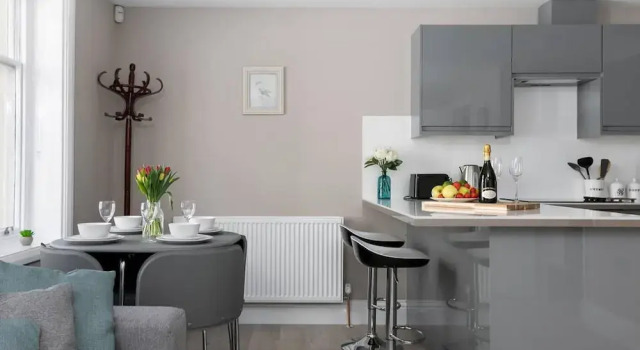 Comfy 5 Location Few Steps From BA I360, Забронировать Апартаменты/квартира Брайтон-энд-Хов 