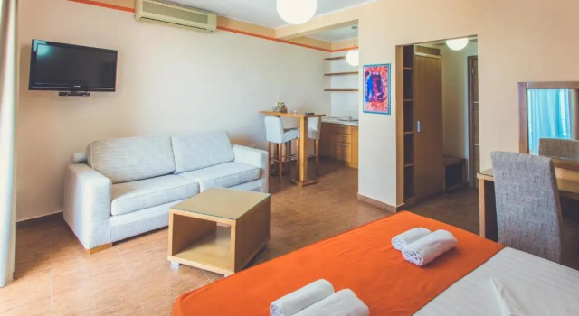 Студия Apartments Deus