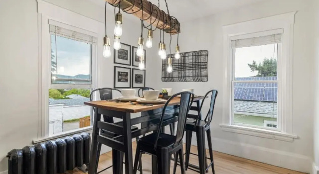 The Prohibition I Heritage Home I Sleeps 10 I TV, Réserver Appartement Cranbrook Kimberley Alpine