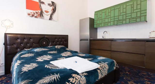 Студия Deluxe Royal Apartment On Bazhanova 11 A