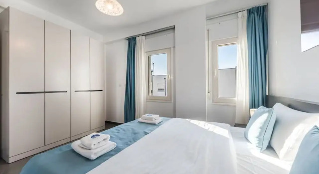 Expansive Apartment With Beach Access - Jasemin