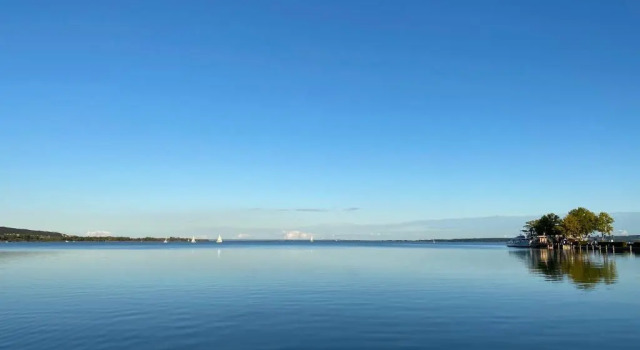 ROYAL SUN - lakeside luxury studio flat at Balaton, Book Lejlighed Hoteller i Western Transdanubia med parkering, Parkering