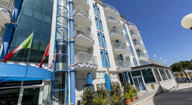 Hotel Ambassador, Book Hotel Tortoreto Lido 