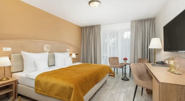 Двухместный номер Standard с балконом и с видом на сад Hotel Juvena Wellness & SPA