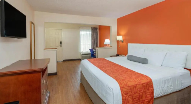 Номер Standard Howard Johnson by Wyndham Savannah GA