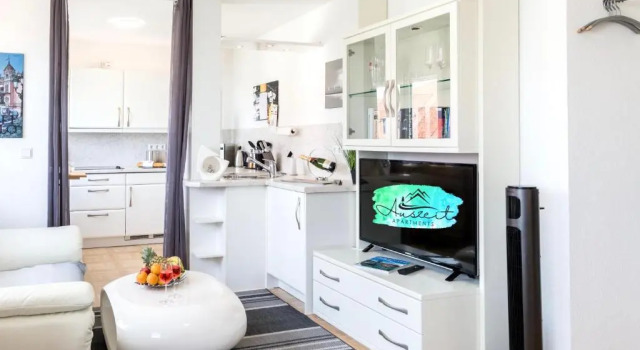 Apartment Downtown im City Tower im Herzen der Innenstadt und am Hafen, Reserva ahora Apartamento Friedrichshafen Baden-Wurtemberg
