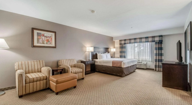 Двухместный люкс Quality Inn