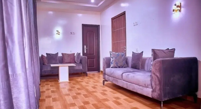 Prima Apartment, Rezervovat Apartmán Hotely v Akure s parkováním, Parkování
