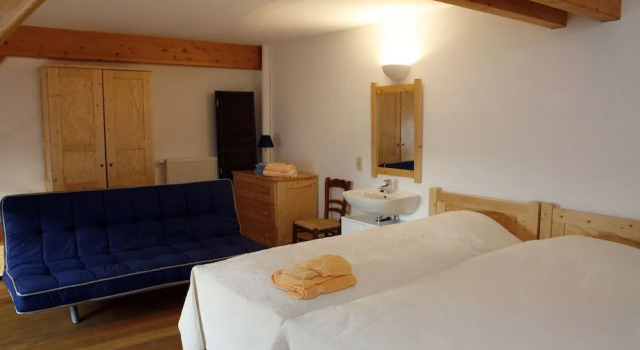 Comfortable Holiday Home near Forest in Macon