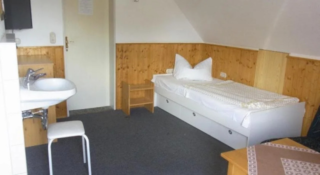 Freds Zimmer & Ferienwohnungen, Забронировать Отель Отели Банневиц 3 звезды, 3*
