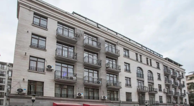 Proper Apartments Old Tbilisi, Забронировать Апартаменты/квартира Мтацминда Тбилиси, рядом с Тбилисский театр оперы и балета